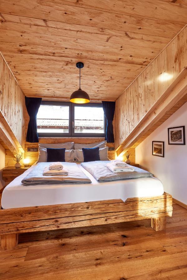 Chalet Alpi Garmisch-Partenkirchen Exteriör bild