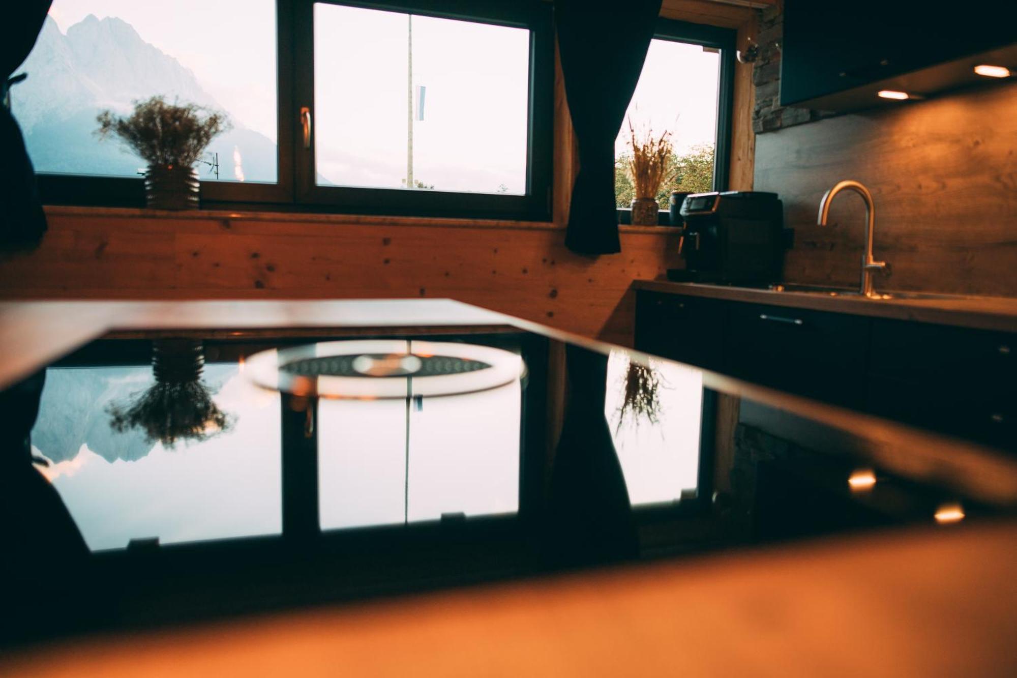 Chalet Alpi Garmisch-Partenkirchen Exteriör bild